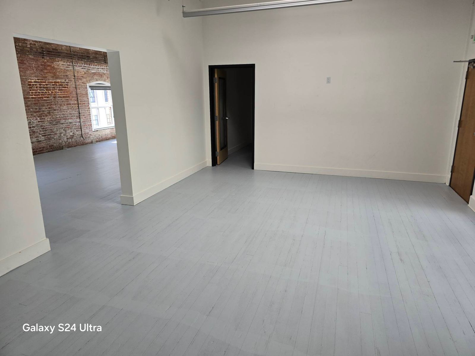 Epoxy flooring layers at Maddox Building, Portland